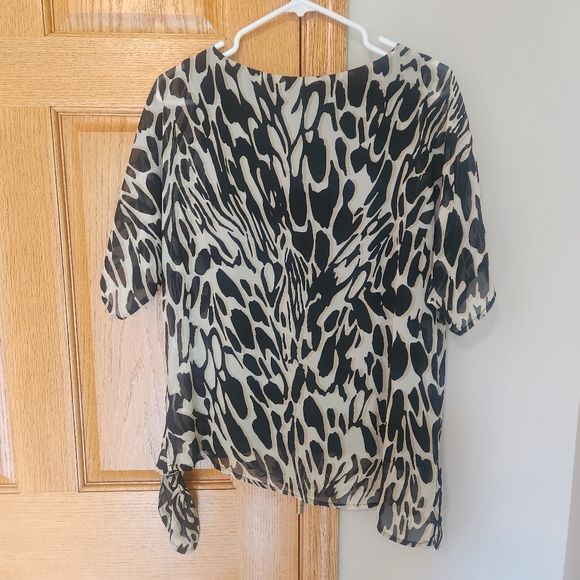 Dana Buchman Flowy Top - Picture 6 of 9